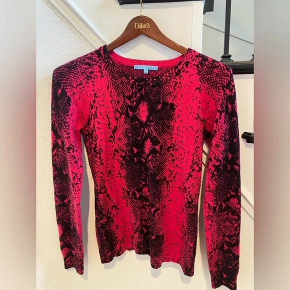 Antonio Melani CASHMERE sweater-NWOT - Picture 7 of 10